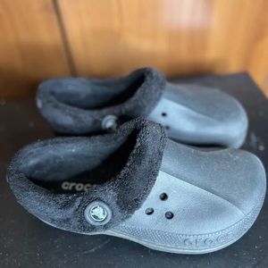Crocs Blitzen Polar Faux Fur Round Toe Clog Shoes W7 Black Slip On